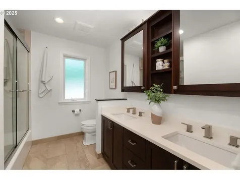 2461 SW Sunset Boulevard Portland OR 97239