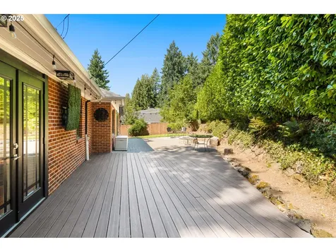 2461 SW Sunset Boulevard Portland OR 97239