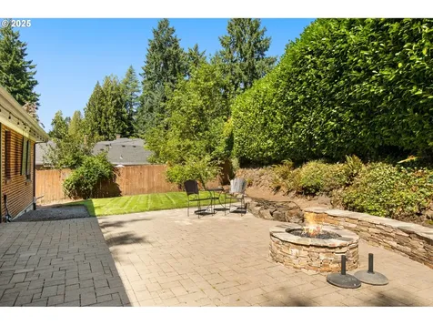 2461 SW Sunset Boulevard Portland OR 97239