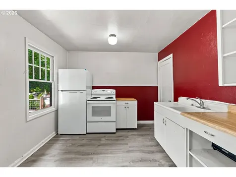 1017 SW Grover Street Portland OR 97239