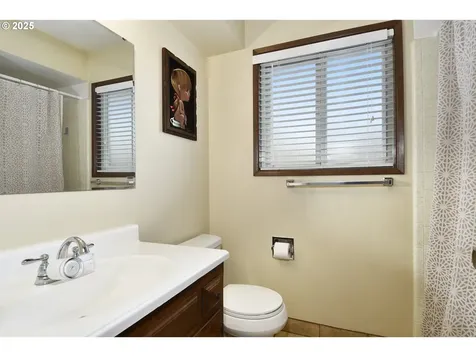 3803 NE 142nd Avenue Portland OR 97230
