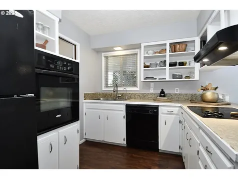3803 NE 142nd Avenue Portland OR 97230
