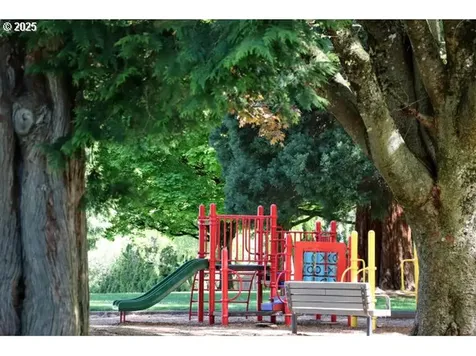3803 NE 142nd Avenue Portland OR 97230
