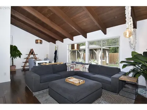 3803 NE 142nd Avenue Portland OR 97230