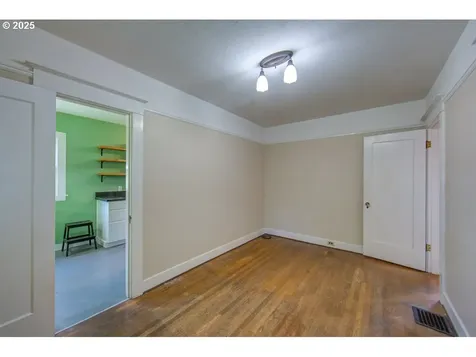 6115 SE 19th Avenue Portland OR 97202