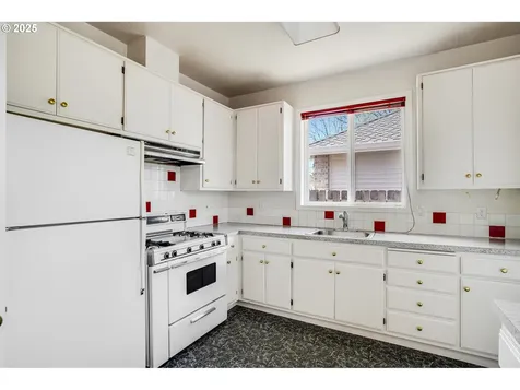 17405 NW Lone Rock Drive Portland OR 97229