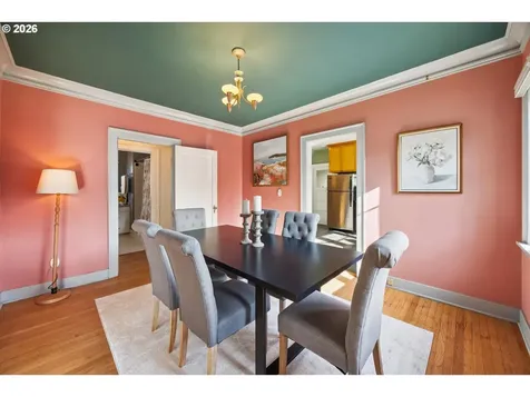 1805 SE 58th Avenue Portland OR 97215