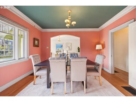 1805 SE 58th Avenue Portland OR 97215