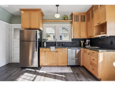 1805 SE 58th Avenue Portland OR 97215