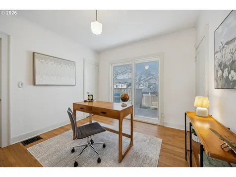 1805 SE 58th Avenue Portland OR 97215