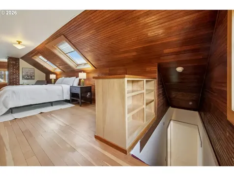 1805 SE 58th Avenue Portland OR 97215