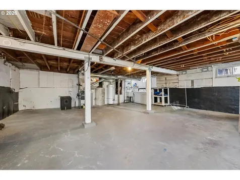 1805 SE 58th Avenue Portland OR 97215