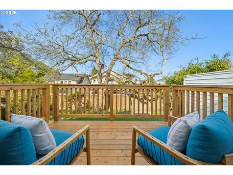 1805 SE 58th Avenue Portland OR 97215