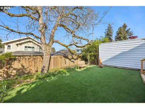 1805 SE 58th Avenue Portland OR 97215