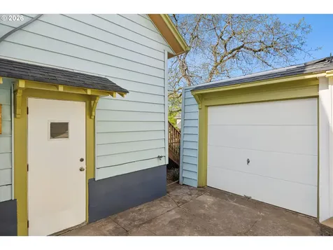 1805 SE 58th Avenue Portland OR 97215