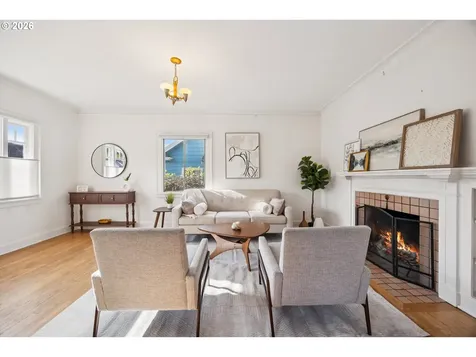 1805 SE 58th Avenue Portland OR 97215