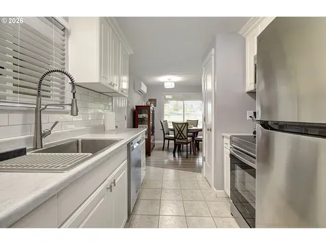 9705 NW 21st Avenue Vancouver WA 98665
