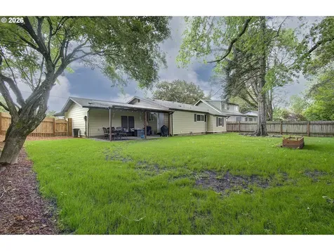 9705 NW 21st Avenue Vancouver WA 98665