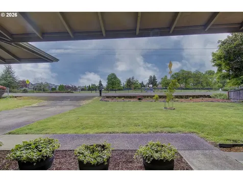 9705 NW 21st Avenue Vancouver WA 98665