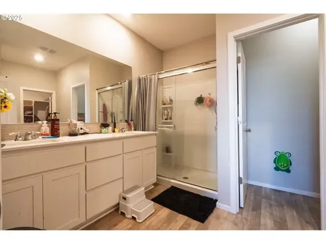 2802 Ben Brown Drive Woodburn OR 97071