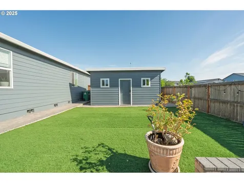 2802 Ben Brown Drive Woodburn OR 97071