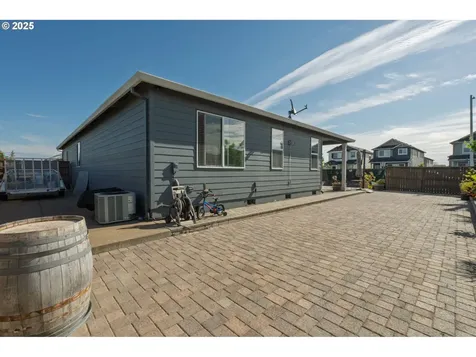 2802 Ben Brown Drive Woodburn OR 97071