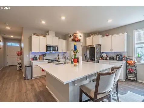 2802 Ben Brown Drive Woodburn OR 97071