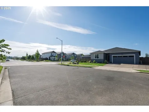 2802 Ben Brown Drive Woodburn OR 97071