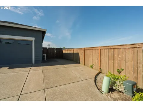 2802 Ben Brown Drive Woodburn OR 97071