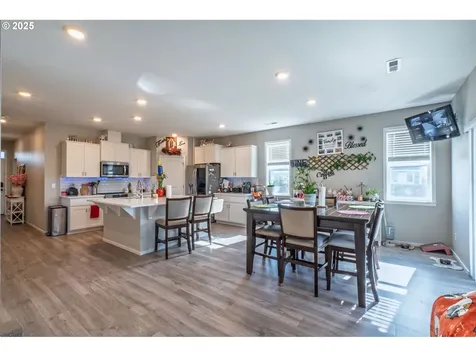 2802 Ben Brown Drive Woodburn OR 97071
