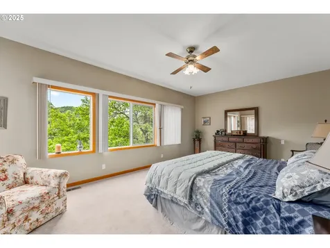 371 NW Rachel Lynn Way Roseburg OR 97471