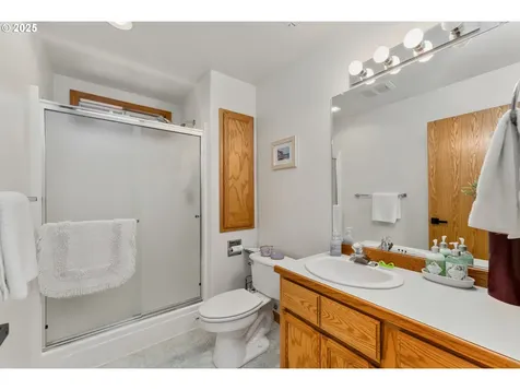 371 NW Rachel Lynn Way Roseburg OR 97471