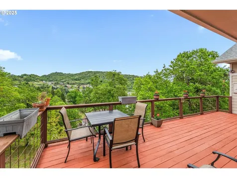 371 NW Rachel Lynn Way Roseburg OR 97471