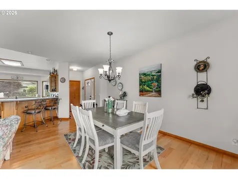 371 NW Rachel Lynn Way Roseburg OR 97471