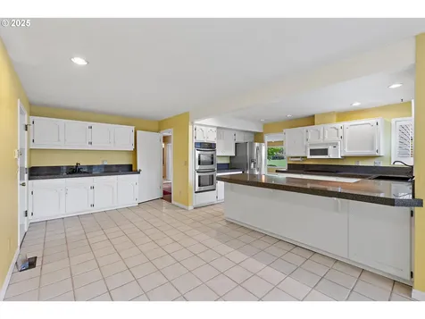 32455 SW Arbor Lake Drive Wilsonville OR 97070