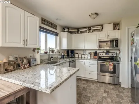 19551 S Rockie Drive Mulino OR 97042