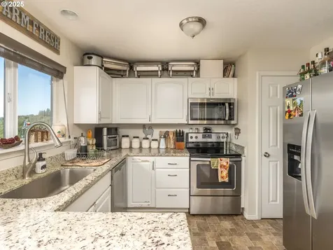 19551 S Rockie Drive Mulino OR 97042