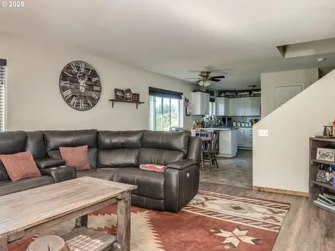 19551 S Rockie Drive Mulino OR 97042