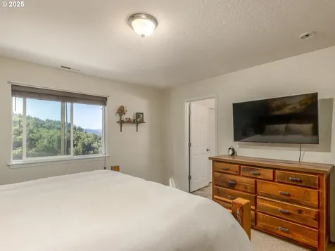 19551 S Rockie Drive Mulino OR 97042