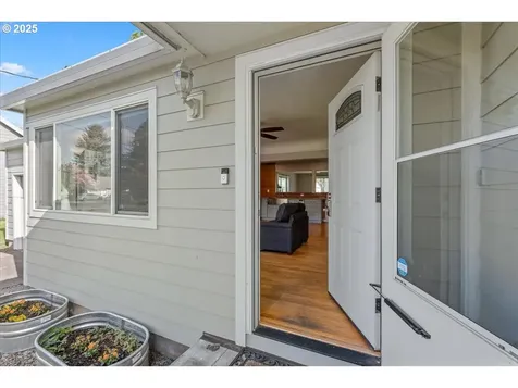 16429 SE Woodward Street Portland OR 97236