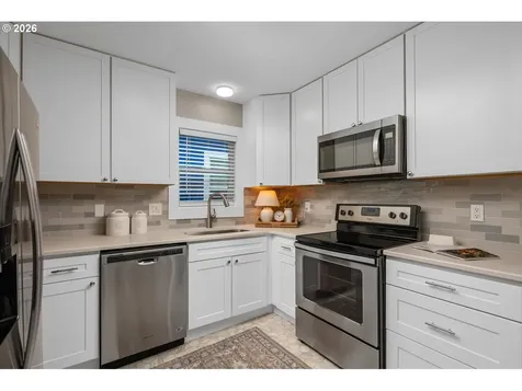 130 NE Morris Street Portland OR 97212