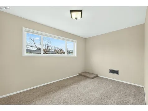 1345 NE 9th Street Mcminnville OR 97128
