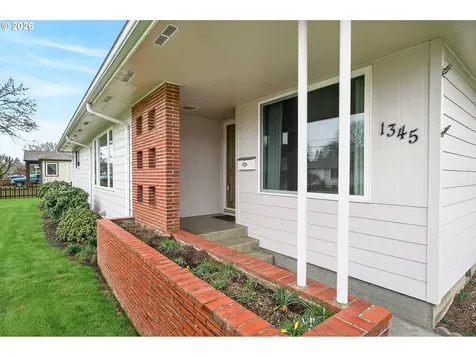 1345 NE 9th Street Mcminnville OR 97128