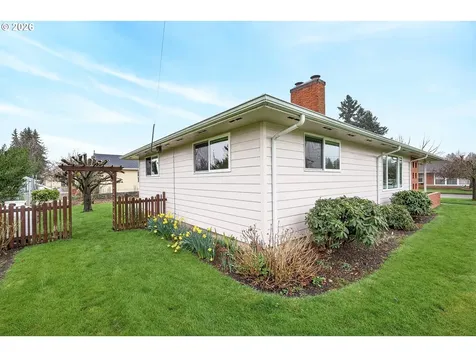1345 NE 9th Street Mcminnville OR 97128
