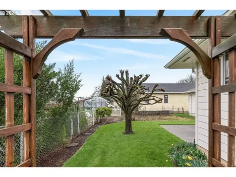 1345 NE 9th Street Mcminnville OR 97128
