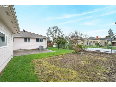 1345 NE 9th Street Mcminnville OR 97128