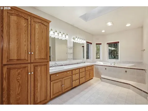 82155 Bear Creek Road Creswell OR 97426
