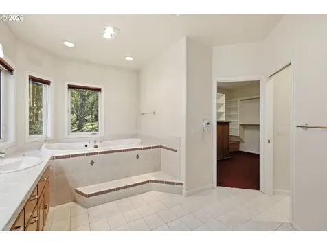 82155 Bear Creek Road Creswell OR 97426