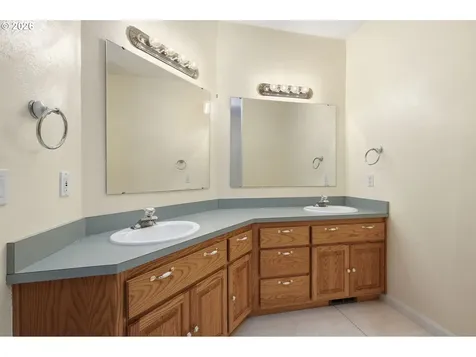82155 Bear Creek Road Creswell OR 97426