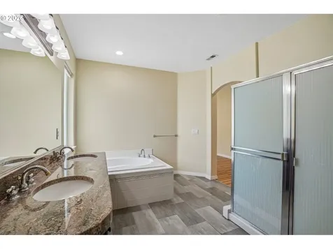 5392 NW Crady Lane Portland OR 97229